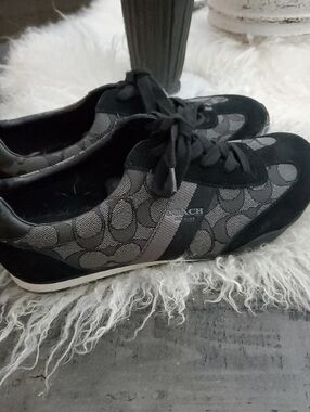 Coach- Black & Grey Low Sneakers Sz.6.5 B Preloved GUC